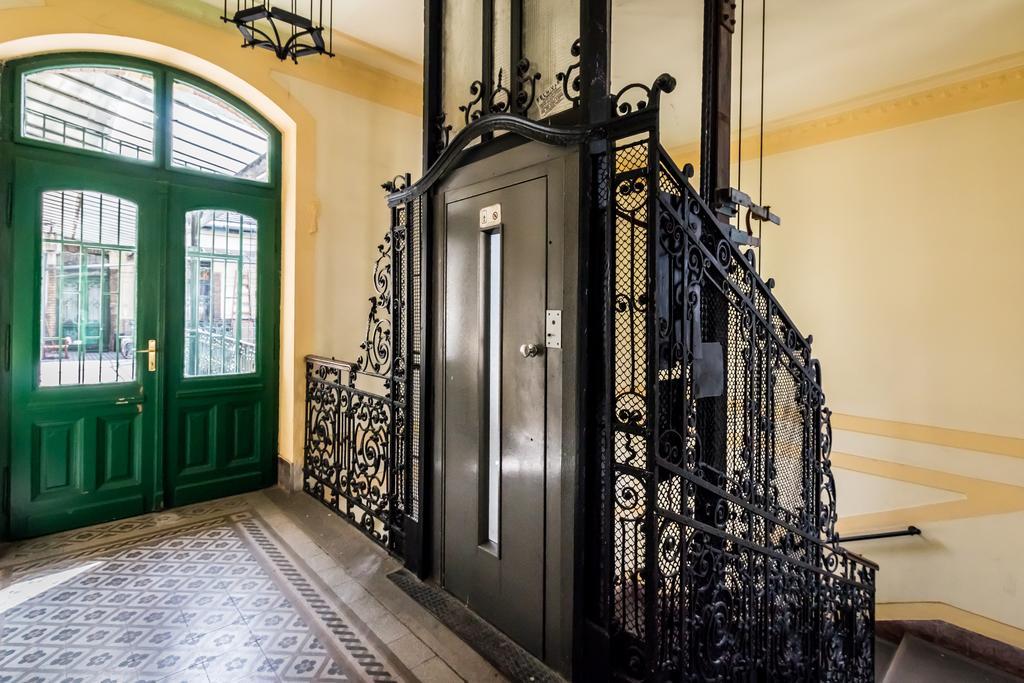 Bpr Purehome Apartment Budapest Luaran gambar