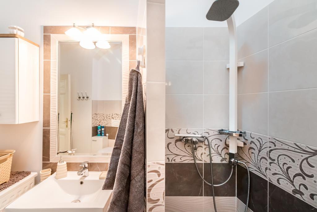 Bpr Purehome Apartment Budapest Luaran gambar